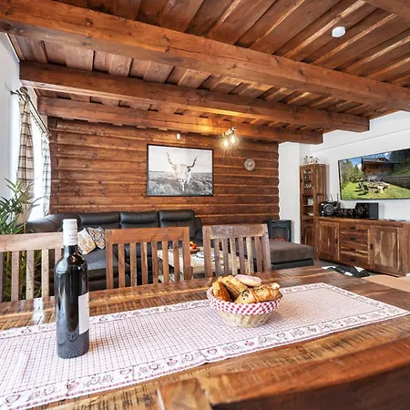 Jakub Myto Pod Dumbierom, Myto 100m, Chopok 15 Min, 2 Apartments, 6 Bedrooms