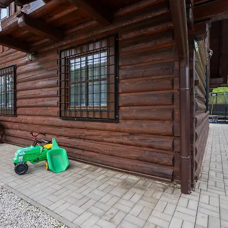 Jakub Myto Pod Dumbierom, Myto 100m, Chopok 15 Min, 2 Apartments, 6 Bedrooms Chalet Myto pod Dumbierom