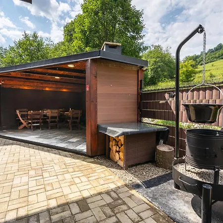 Jakub Myto Pod Dumbierom, Myto 100m, Chopok 15 Min, 2 Apartments, 6 Bedrooms Chalet Myto pod Dumbierom