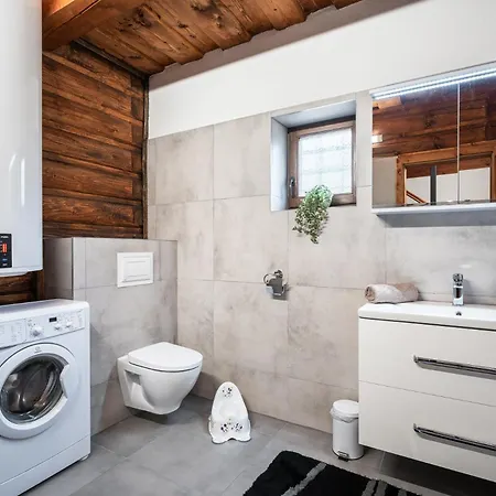 Chalet Jakub Myto Pod Dumbierom, Myto 100m, Chopok 15 Min, 2 Apartments, 6 Bedrooms Myto pod Dumbierom
